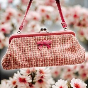 ADORABLE pink tweed handbag with bow